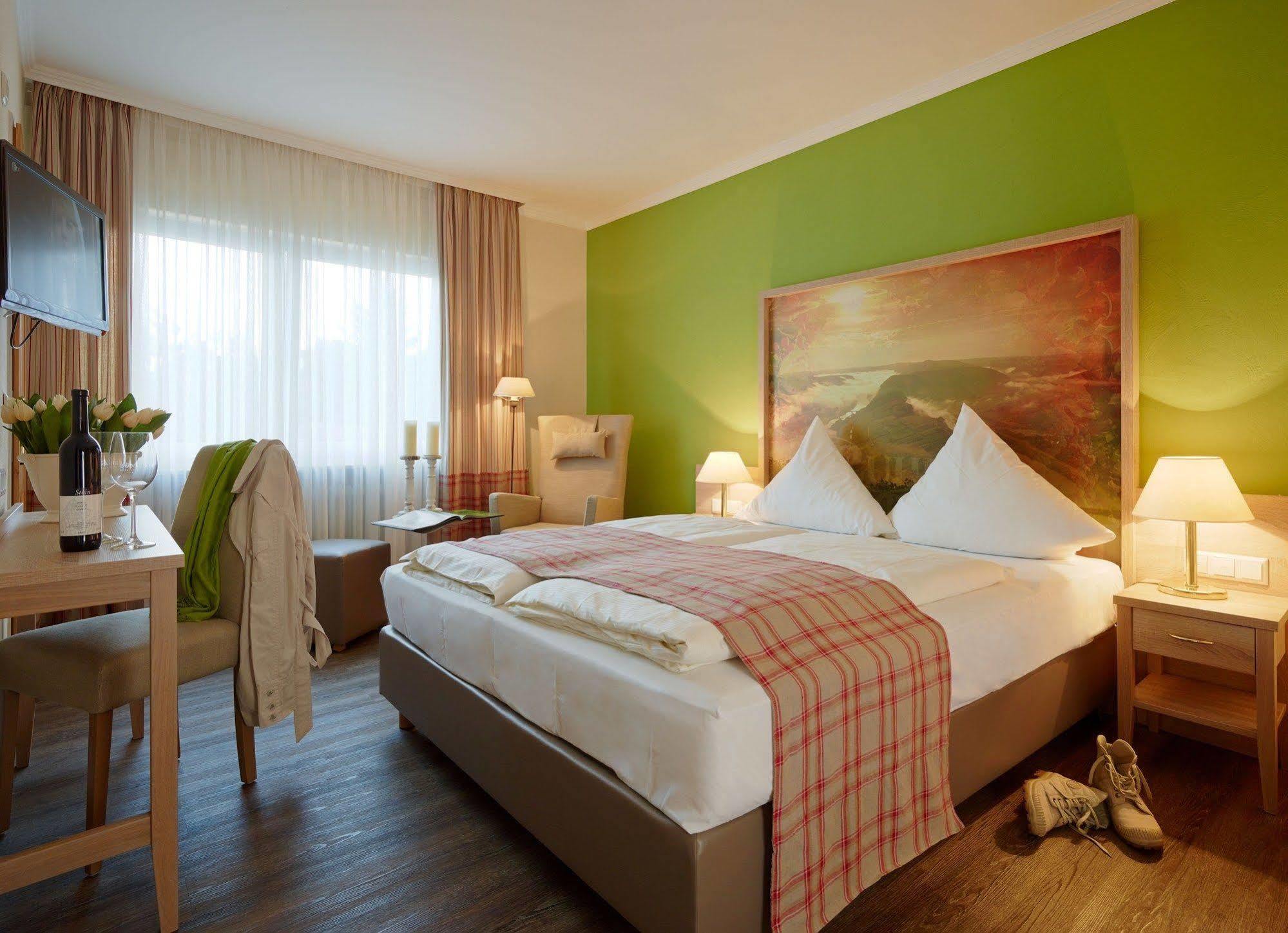 Ringhotel Boemers Mosel Landhotel Альф Экстерьер фото
